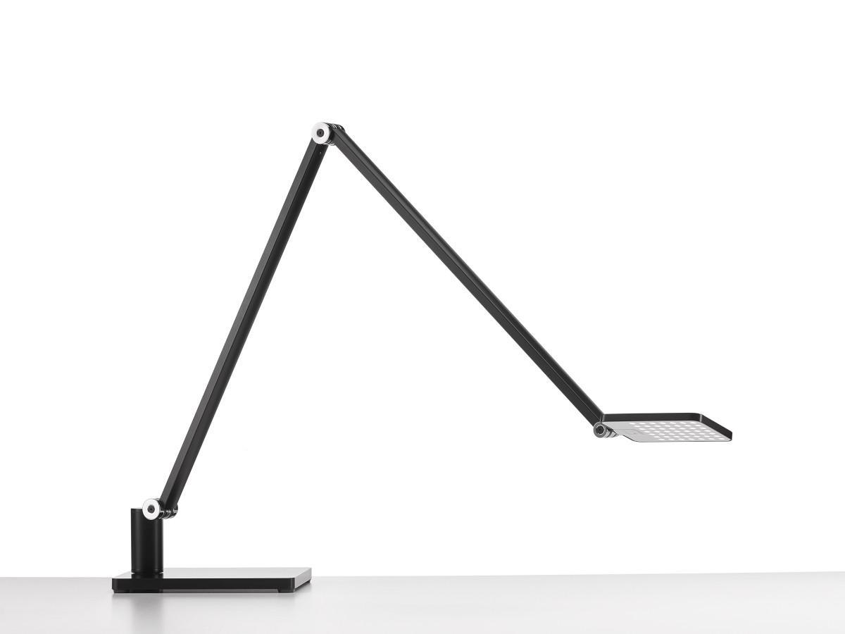 Novus Attenzia task LED Tischlampe Standfuß schwarz (740+1298+000) Ansicht Leuchte Novus Attenzia task LED Tischlampe Standfuß schwarz (740+1298+000) Ansicht Leuchte