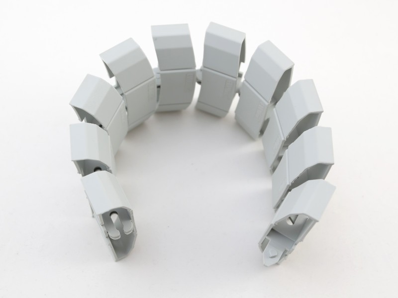 EVOline WireLane Untertischkanal 3-fach Set verkettbar grau EVOline WireLane Untertischkanal 3-fach Set verkettbar grau