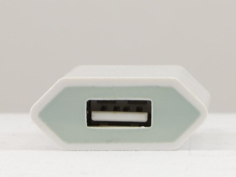 TabLines TPA002 USB Power Adapter für Apple iPhone und iPod, weiß TabLines TPA002 USB Power Adapter für Apple iPhone und iPod, weiß