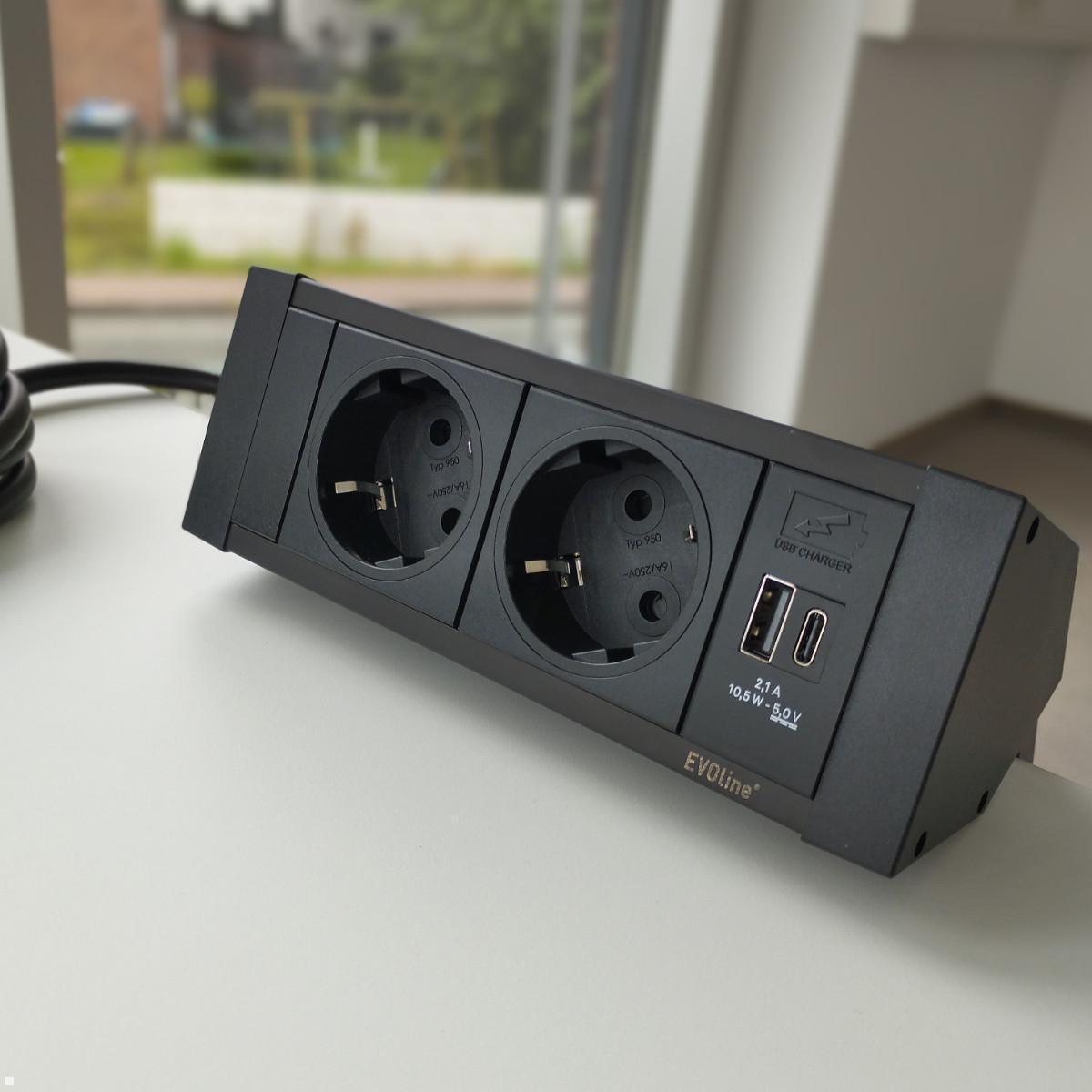 EVOline DockSquare 2-fach Steckdose 1x USB-A/C mit Befestigungszwingen, Detail EVOline DockSquare 2-fach Steckdose 1x USB-A/C mit Befestigungszwingen, Detail