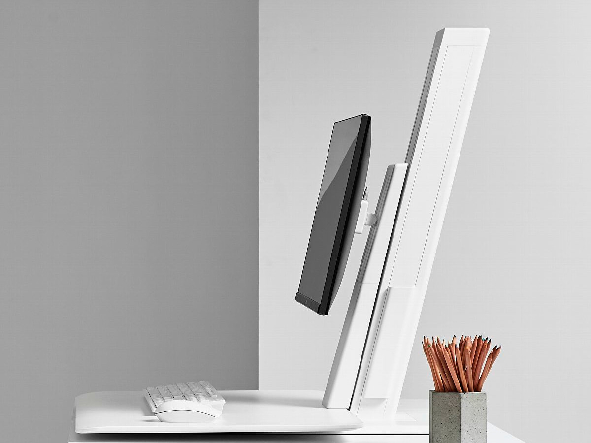 Humanscale QuickStand Eco Single Steh-Sitz Arbeitsplatz, weiß Seitenansicht Humanscale QuickStand Eco Single Steh-Sitz Arbeitsplatz, weiß Seitenansicht