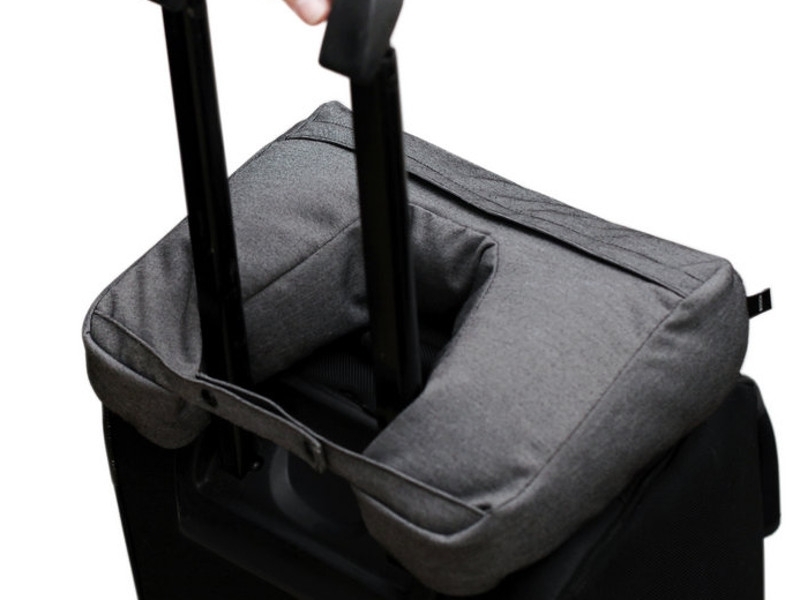 Bosign 2-in-1 Reise Tablet Kissen, grau praktisch am Koffer befestigen Bosign 2-in-1 Reise Tablet Kissen, grau praktisch am Koffer befestigen