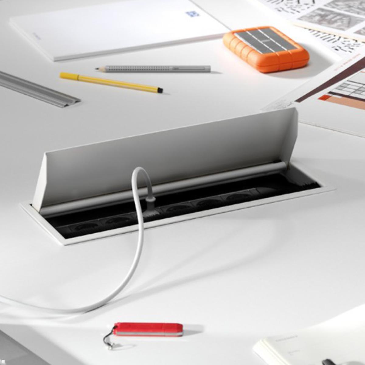 Bachmann CONI Modulträger 4-fach 3x Steckdose, 1x CM (912.028), Anwendungsbeispiel