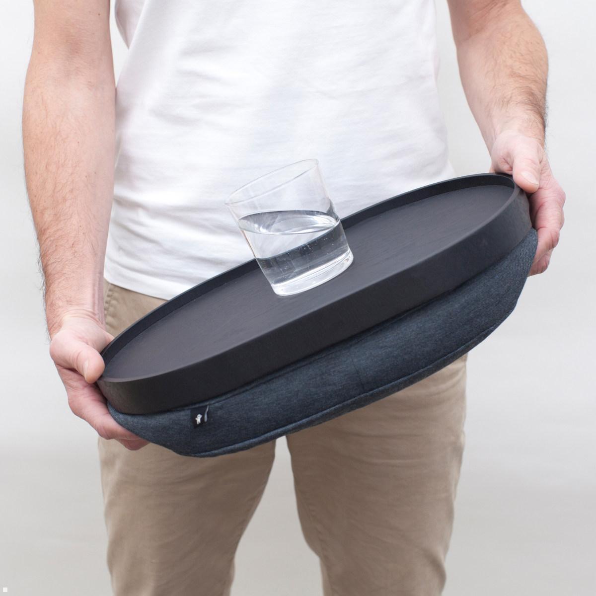 Bosign CurveLine Mini Laptop Knietablett, rutschfeste Oberfläche, Weidenholz, rutschfeste Oberfläche