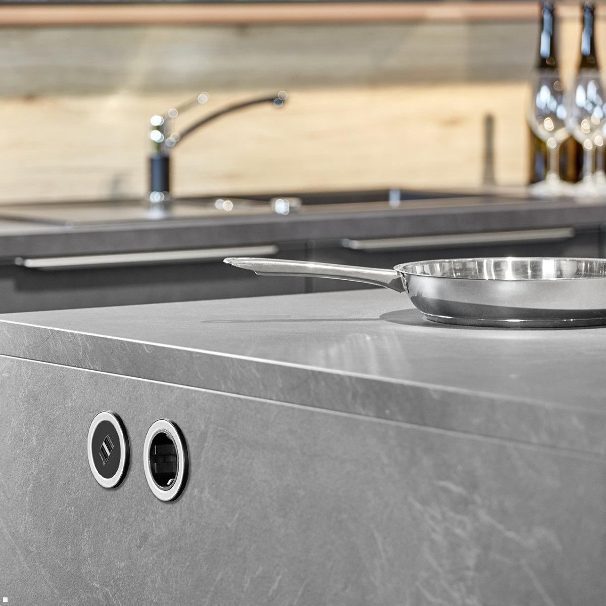 EVOline One Einbausteckdose mit USB-A / USB-C Charger, schwarz, Küche EVOline One Einbausteckdose mit USB-A / USB-C Charger, schwarz, Küche