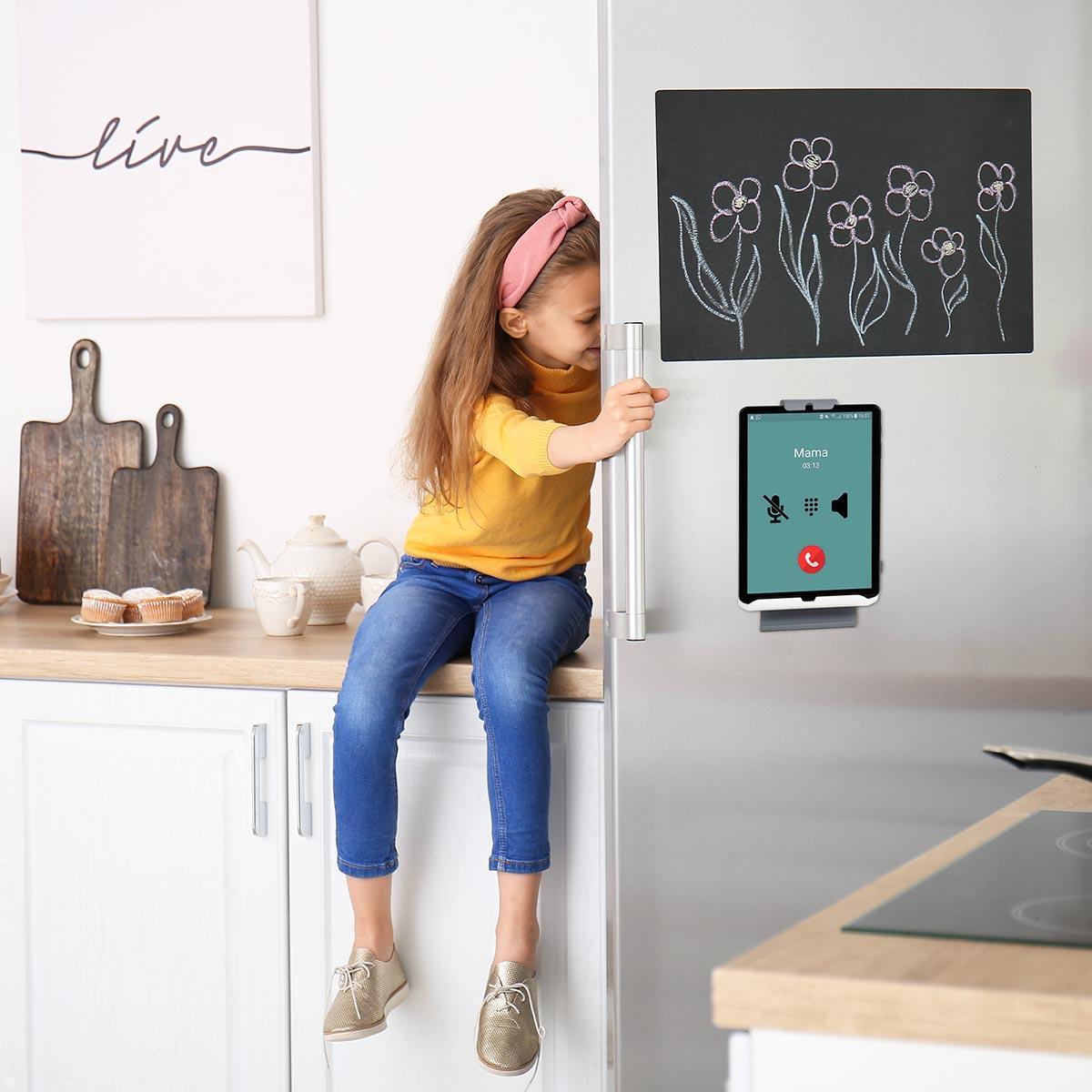 TabLines TWM001 magnetische Tablet Wandhalterung, weiß, Anwendung Kühlschrank TabLines TWM001 magnetische Tablet Wandhalterung, weiß, Anwendung Kühlschrank