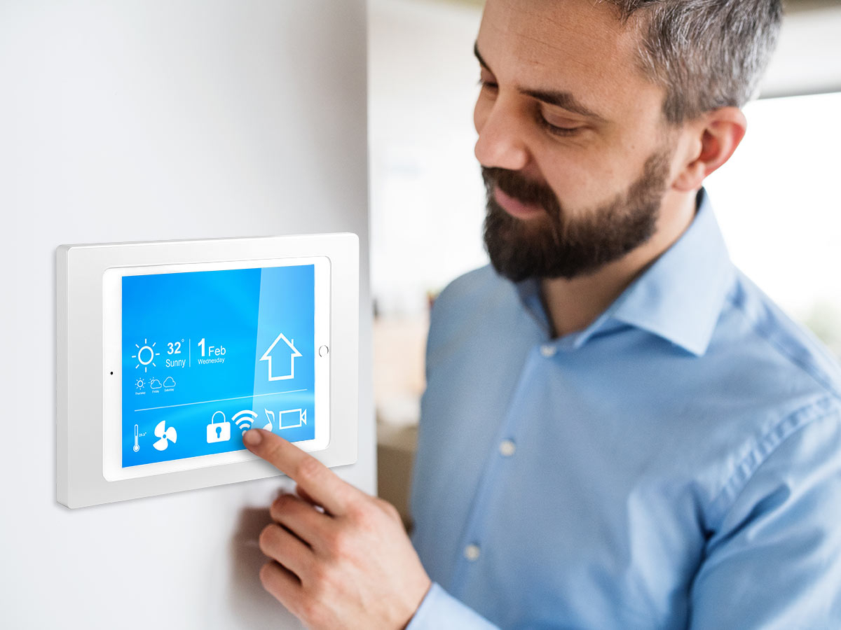 TabLines TWH020W Tablet Wandhalterung für Apple iPad 9.7 Zoll, weiß Anwendungsbeispiel Smart Home TabLines TWH020W Tablet Wandhalterung für Apple iPad 9.7 Zoll, weiß Anwendungsbeispiel Smart Home